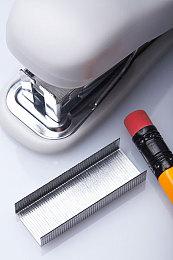 卡牌横板《魂宠猎人》11月7日发售 支持试玩